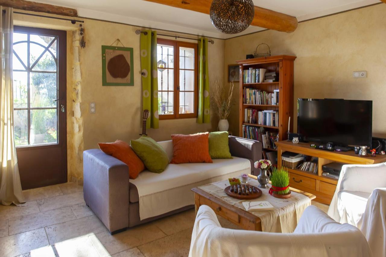 Mas Des Rabasses Bed and Breakfast Le Pontet  Εξωτερικό φωτογραφία